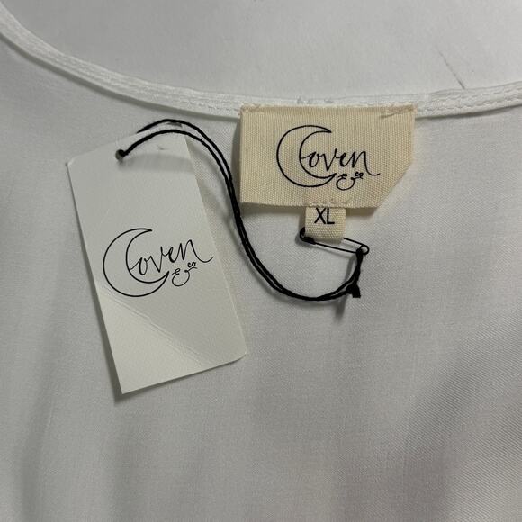 Coven and Co XL NEW Halo Gown Bump Friendly White Romantic Soft Flowy - Picture 4 of 15